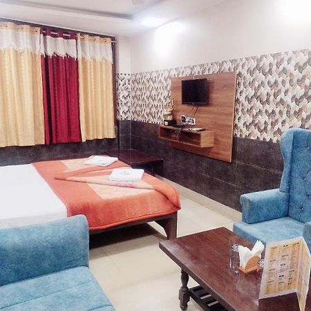Hotel Vishal Palace Unnao Exterior photo