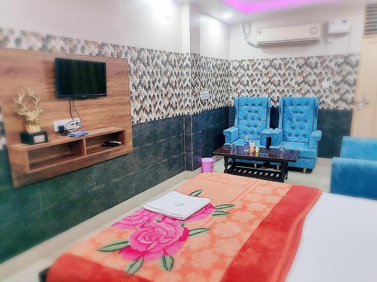 Hotel Vishal Palace Unnao Exterior photo